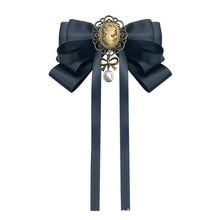 Load image into Gallery viewer, i-Remiel Black Beauty Head Bow Tie Female Brooch Retro British College Style
