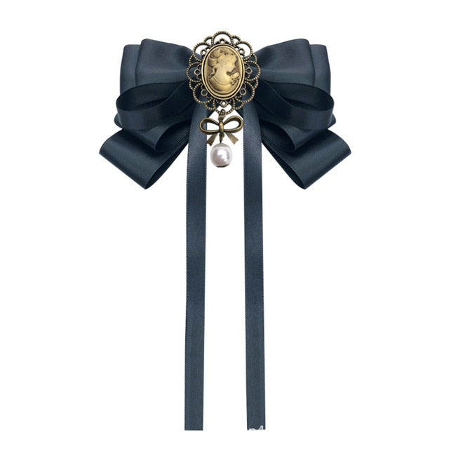 i-Remiel Black Beauty Head Bow Tie Female Brooch Retro British College Style